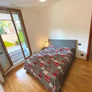 conte-rosso-house-con-terrazza-in-coorte-tranquilla-a.it-lombardy.com/
